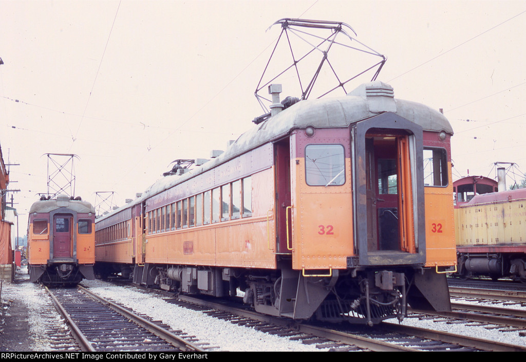 CSS Interurban #32 & 2 - Chicago, South Shore & South Bend